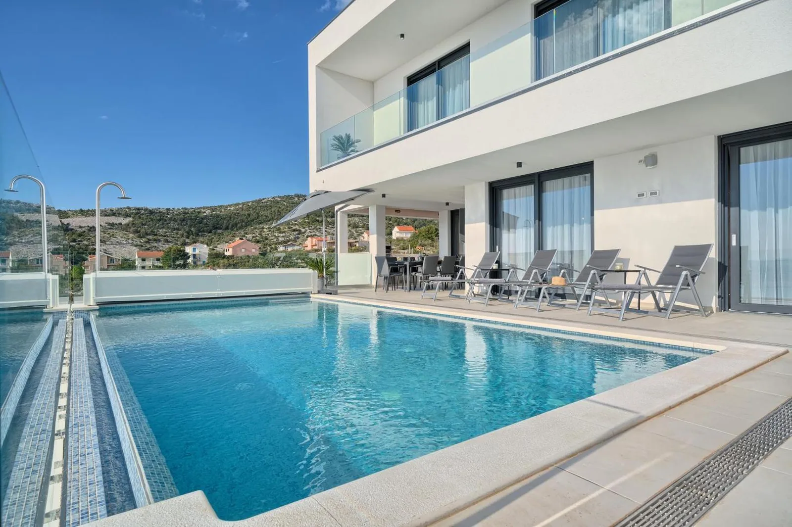 Villa Larissa, Aufnahme 8
